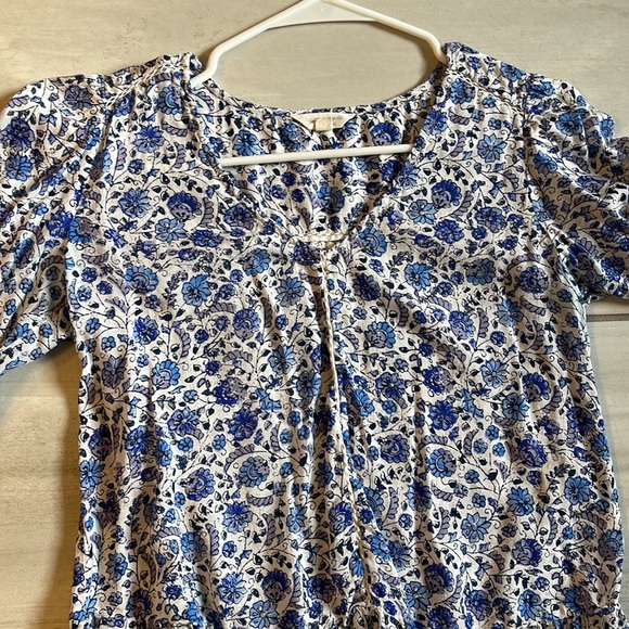 Lucky brand blue and white floral blouse - Picture 2 of 2